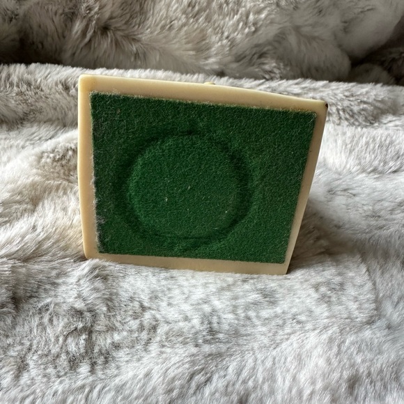 Antique mom figure  Must bundle! 3 for $10 or 4 for $15 etc - Picture 7 of 7